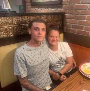 Meet your Posher, Christopher